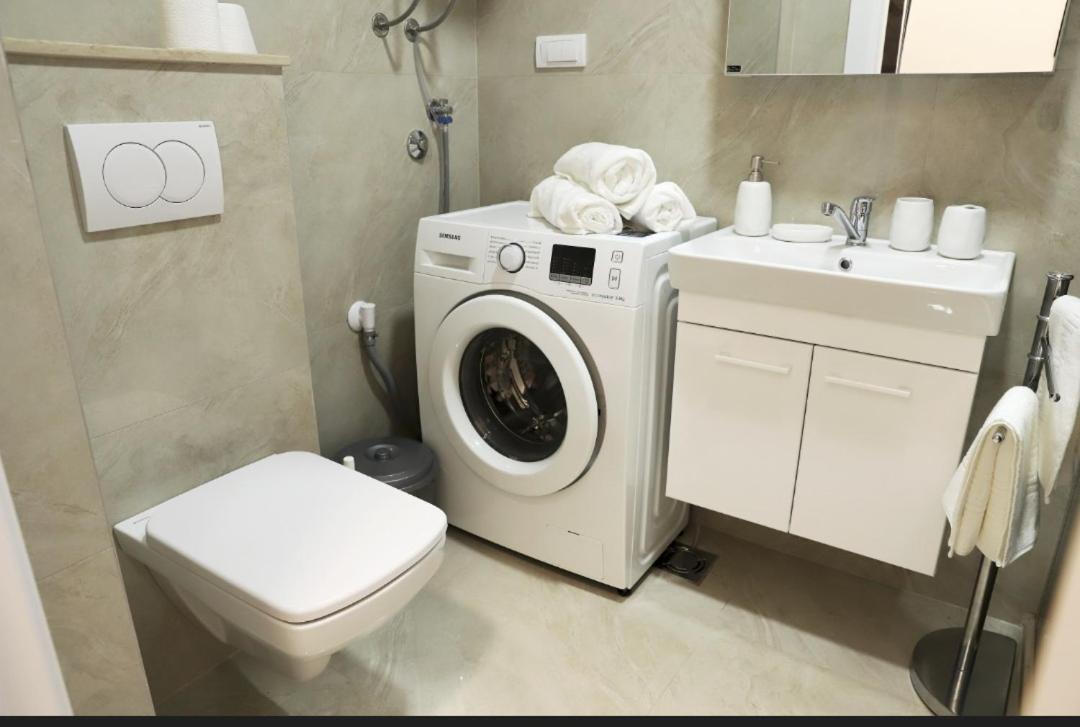 Studio Apartment, 5 Minutes To The Beach Bar Esterno foto